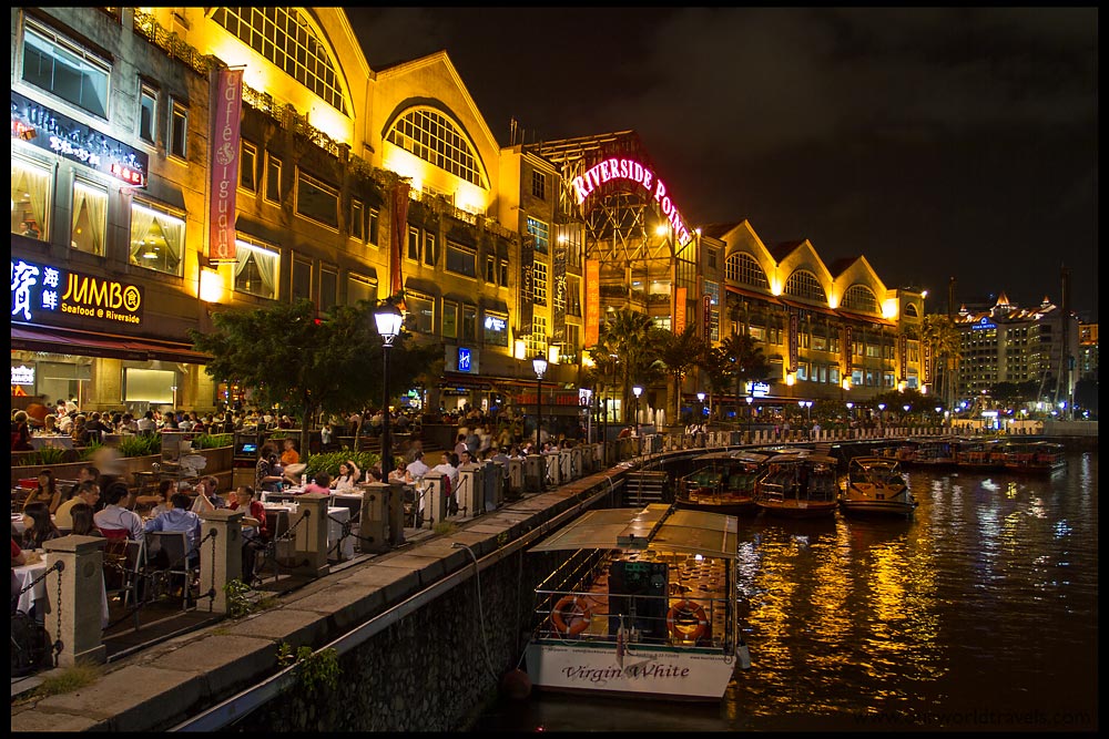 Các nhà hàng và quán bar sôi động tại bến Clarke Quay